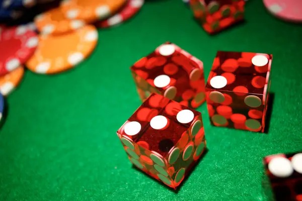 Antarmuka aplikasi mobile idr508 menampilkan meja live roulette dan opsi pembayaran